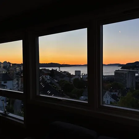 Leilighet Modern With Sea View *